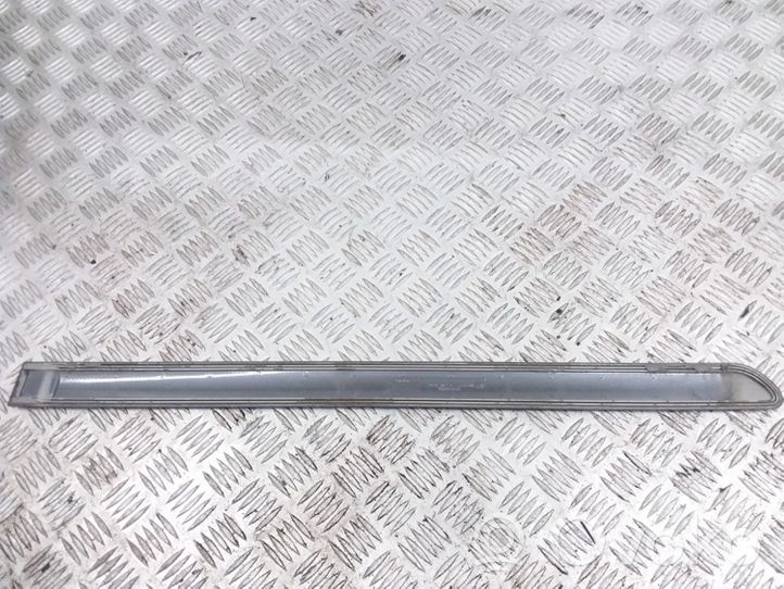 Toyota Avensis T250 Rivestimento portiera posteriore (modanatura) 1157100