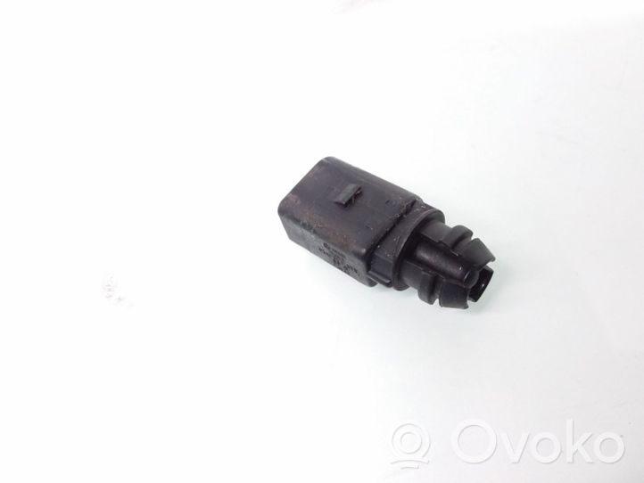 Audi A6 S6 C5 4B Sonde température extérieure 820820535