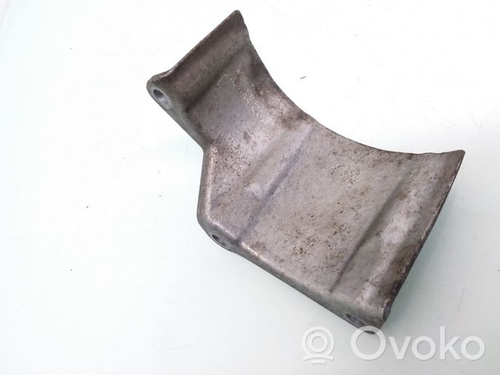 Volkswagen PASSAT B5.5 Front underbody cover/under tray 4D0407722E