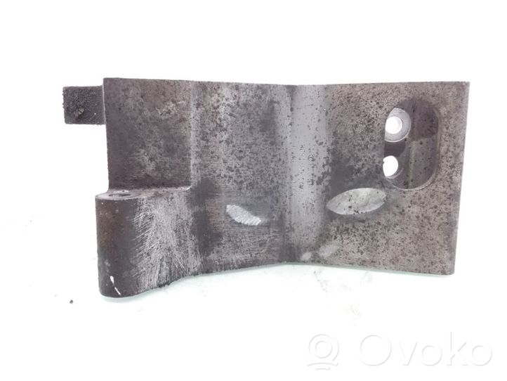 Volvo S60 Support de boîte de vitesses 8684380