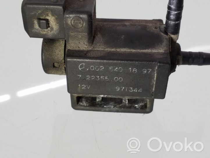 Mercedes-Benz C W202 Soupape à vide 0025401897