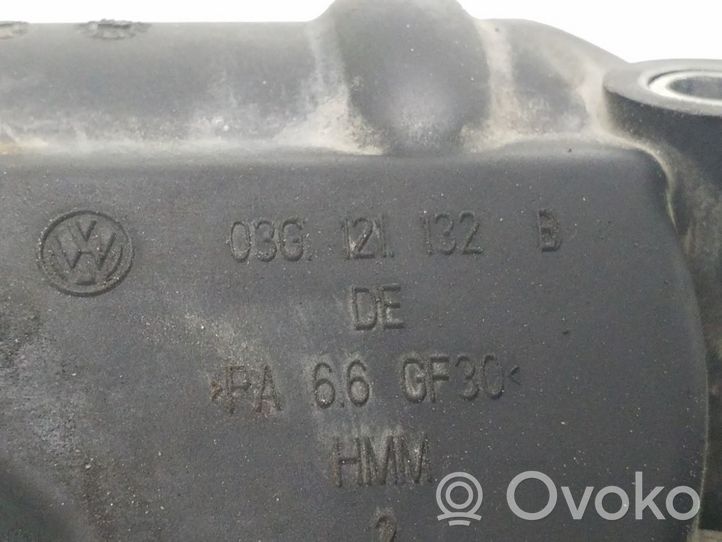 Volkswagen PASSAT B6 Variklio aušinimo vamzdelis (-ai)/ žarna (-os) 03G121132B