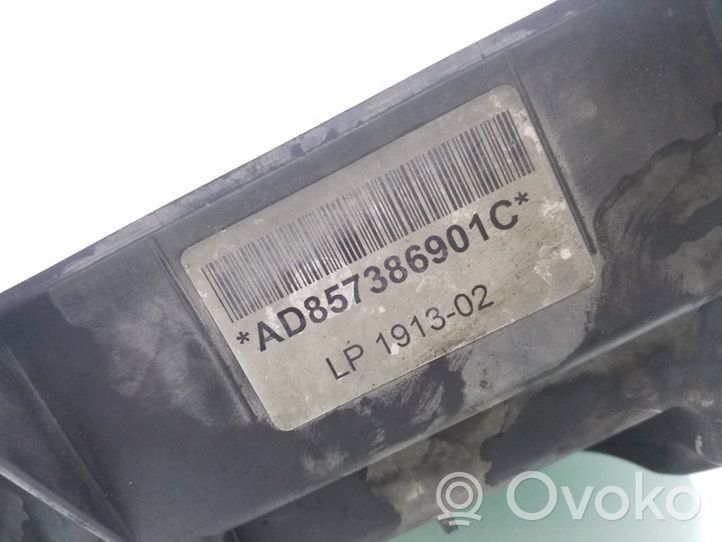 BMW X5 F15 Oro filtro dėžės dangtelis 8573869