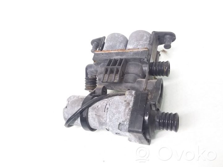 BMW 7 E38 Pompa elettrica dell’acqua/del refrigerante ausiliaria 8368462