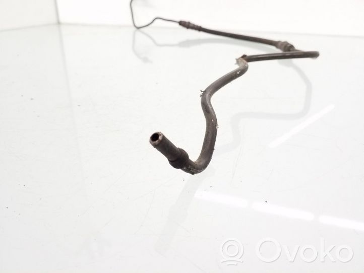 Volkswagen PASSAT B5 Clutch pipe/line 7H0775B