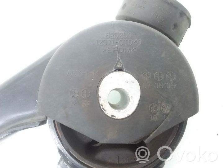 Toyota Corolla E140 E150 Support, suspension du moteur 12370T040