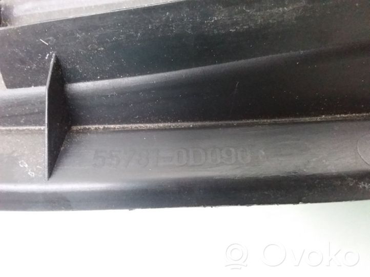 Toyota Yaris Rivestimento del tergicristallo 557810D090