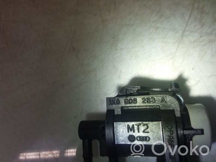 Volkswagen Touran I Vacuum valve 1K0906283A