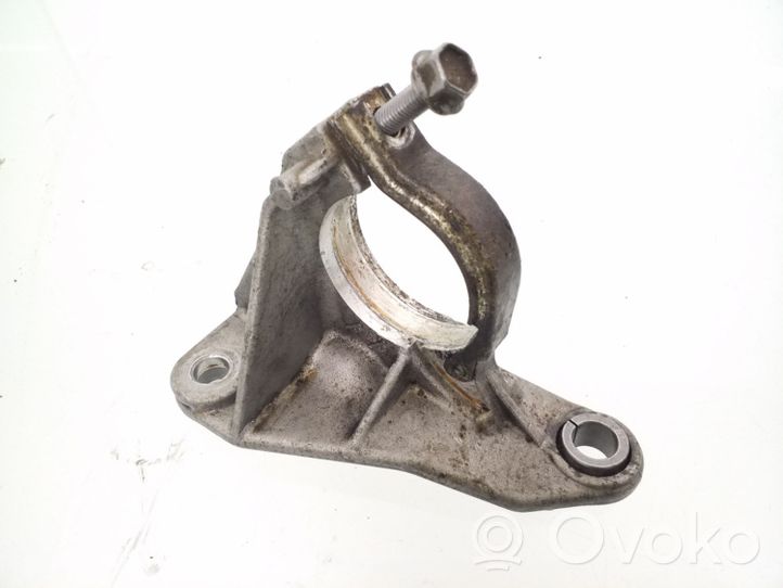 Renault Kangoo I Driveshaft support bearing bracket 8200684534