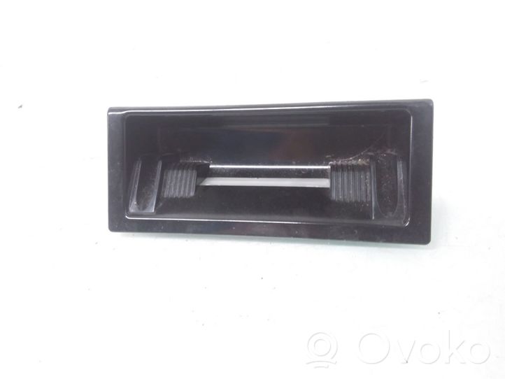 Audi A4 S4 B7 8E 8H Ashtray (front) 8E0857989B