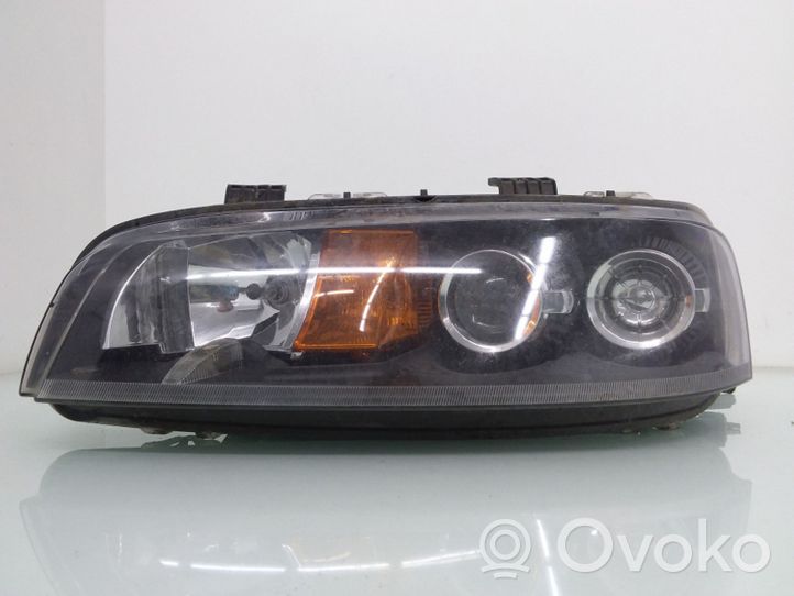 Fiat Punto (188) Lampa przednia 89100449
