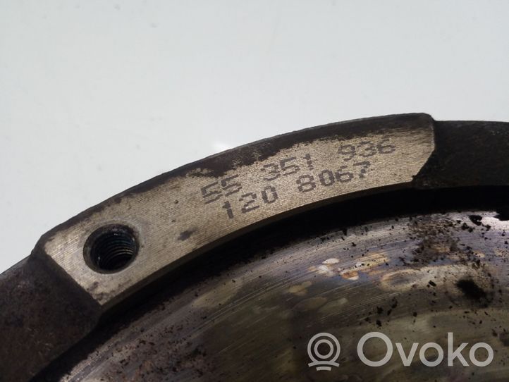 Opel Signum Kaksoismassavauhtipyörä 55351936