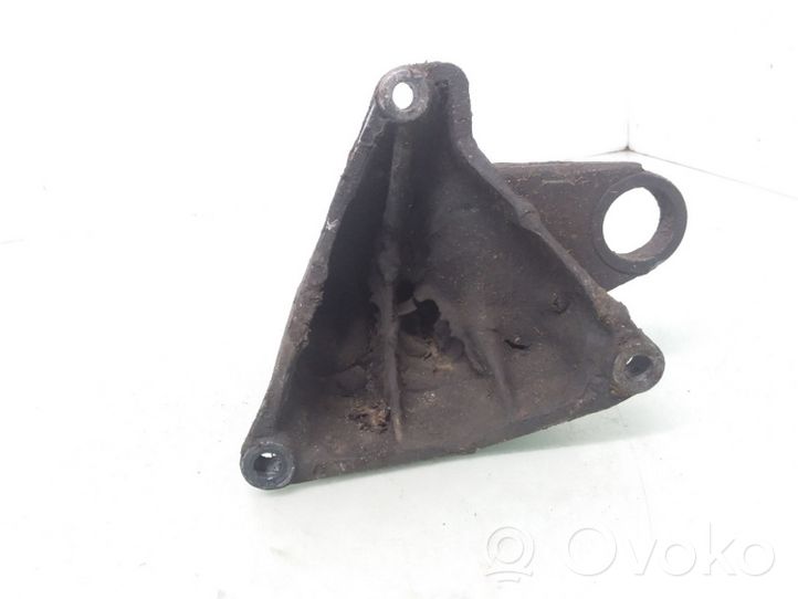 Audi A4 S4 B5 8D Support de boîte de vitesses 8D0399114L