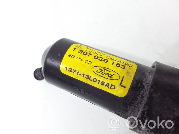 Ford Mondeo Mk III Dysza spryskiwacza lampy przedniej 1S7113L015AD