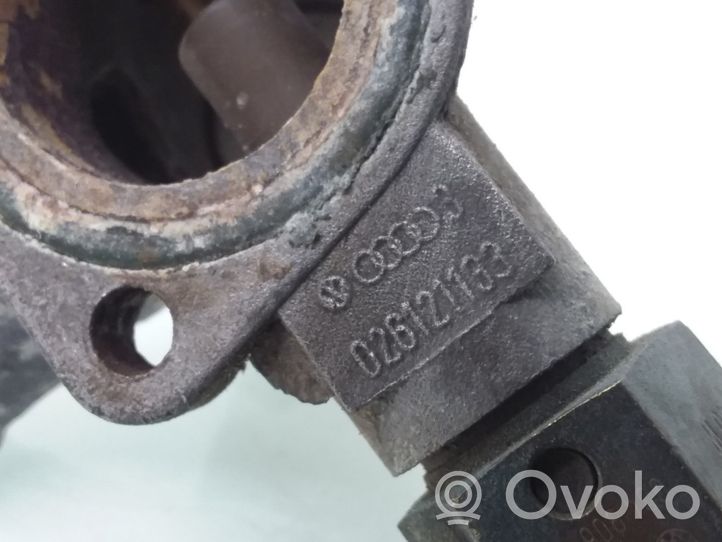 Audi 80 90 B3 Variklio aušinimo vamzdelis (-ai)/ žarna (-os) 026121133