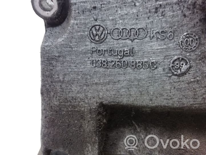 Audi A4 S4 B5 8D Staffa di montaggio del compressore dell’A/C 038260885C