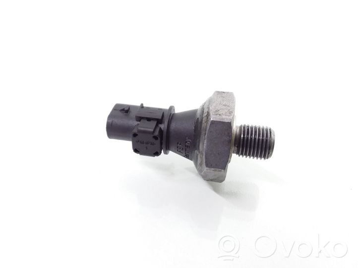 BMW 5 G30 G31 Sensor de presión del aceite 8577967