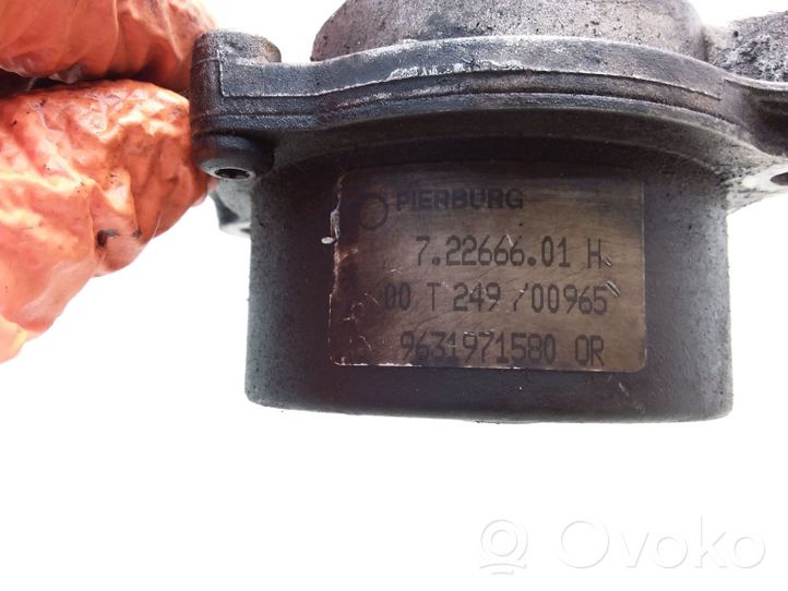 Citroen C8 Pompa podciśnienia / Vacum 72266601H