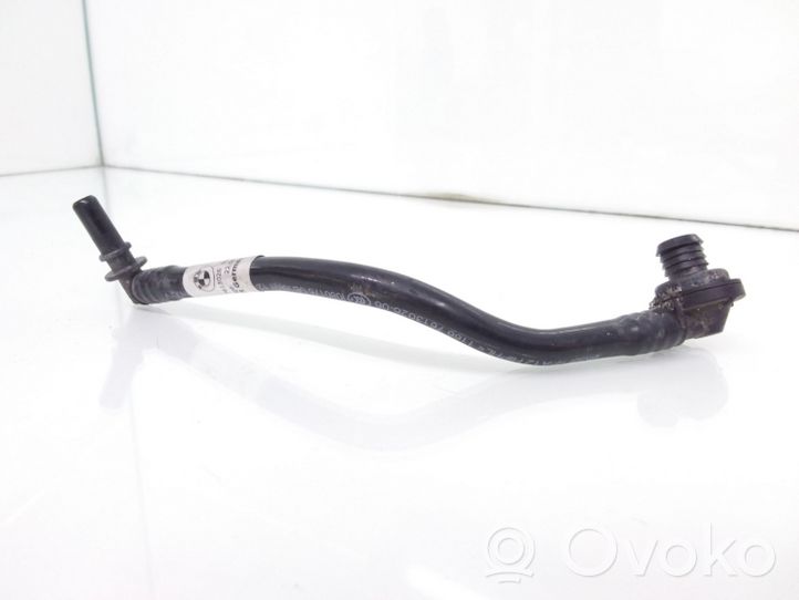 BMW 3 F30 F35 F31 Sfiato/tubo di sfiato/tubo flessibile 7613026