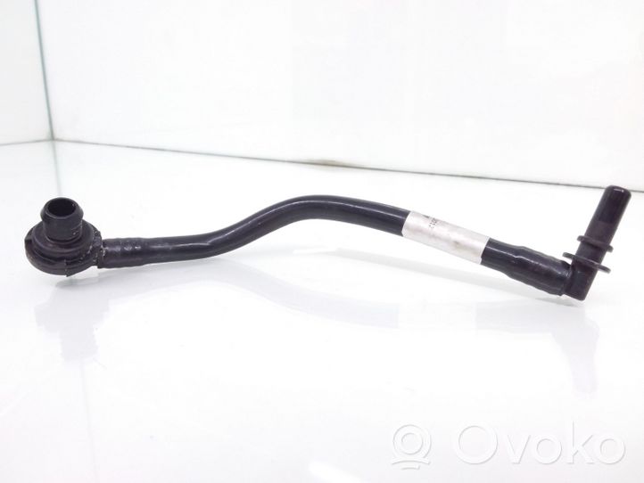 BMW 3 F30 F35 F31 Sfiato/tubo di sfiato/tubo flessibile 7613026