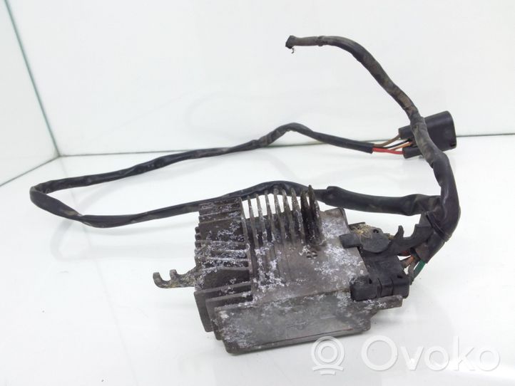 Audi A4 S4 B6 8E 8H Module de commande de ventilateur 8E0959501F