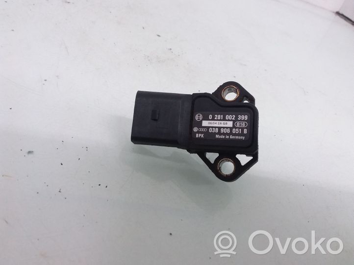 Volkswagen II LT Air pressure sensor 0281002399
