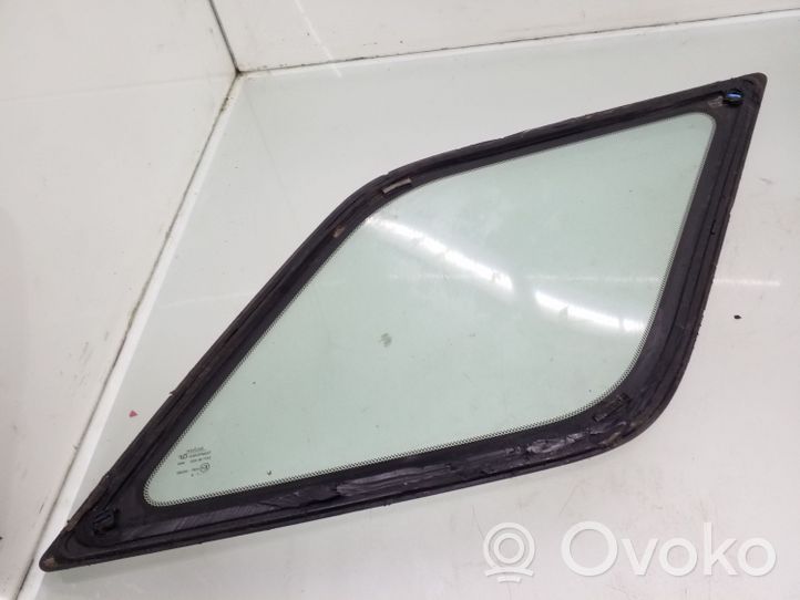 Opel Frontera B Rear side window/glass 43R00082