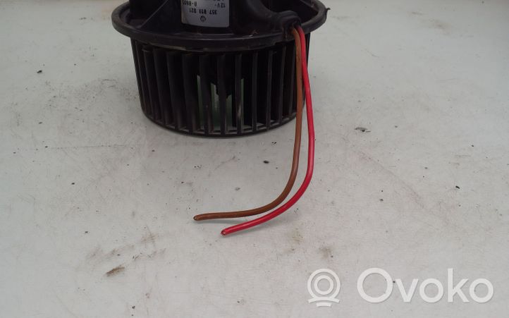 Volkswagen PASSAT B3 Heater fan/blower 357819021