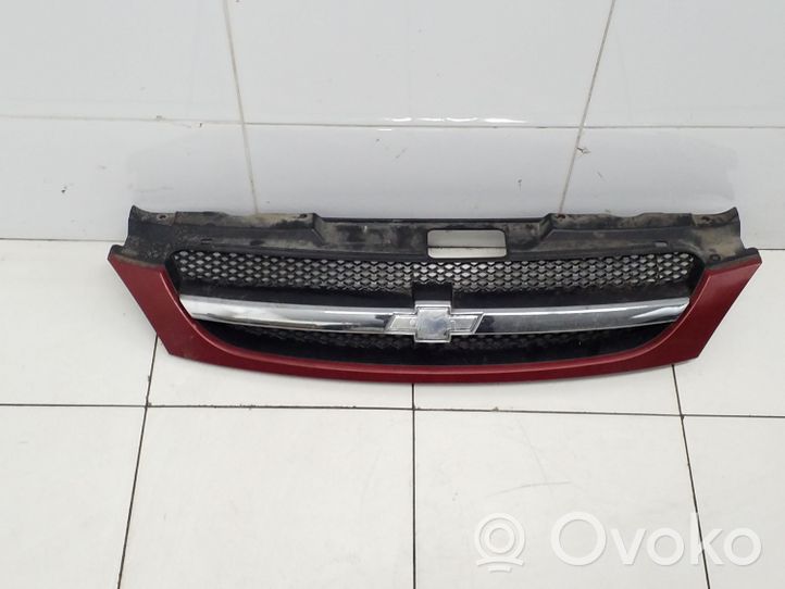 Chevrolet Lacetti Grille calandre supérieure de pare-chocs avant 96547129