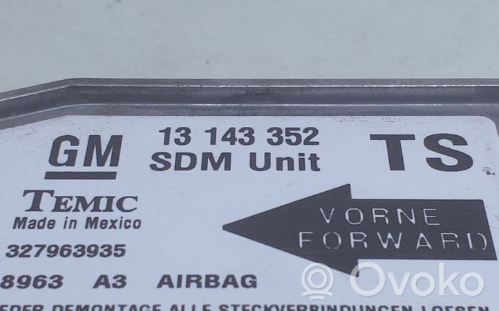 Opel Combo C Turvatyynyn ohjainlaite/moduuli 13143352