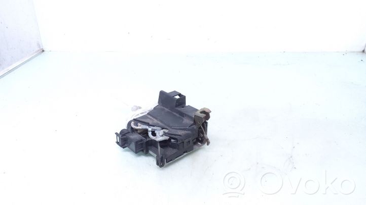 Audi A4 S4 B5 8D Zamek drzwi przednich 8D1837016E