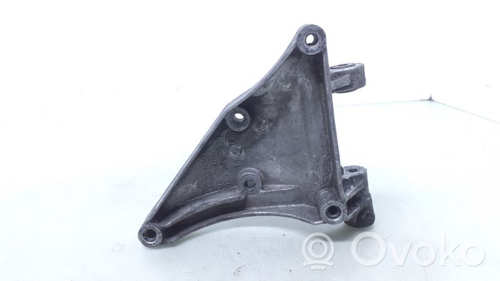 Audi A8 S8 D2 4D Staffa di montaggio del compressore dell’A/C 059260885F