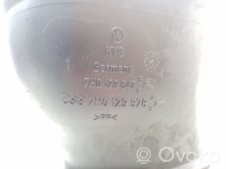 Volkswagen Transporter - Caravelle T5 Część rury dolotu powietrza 7H0129647B