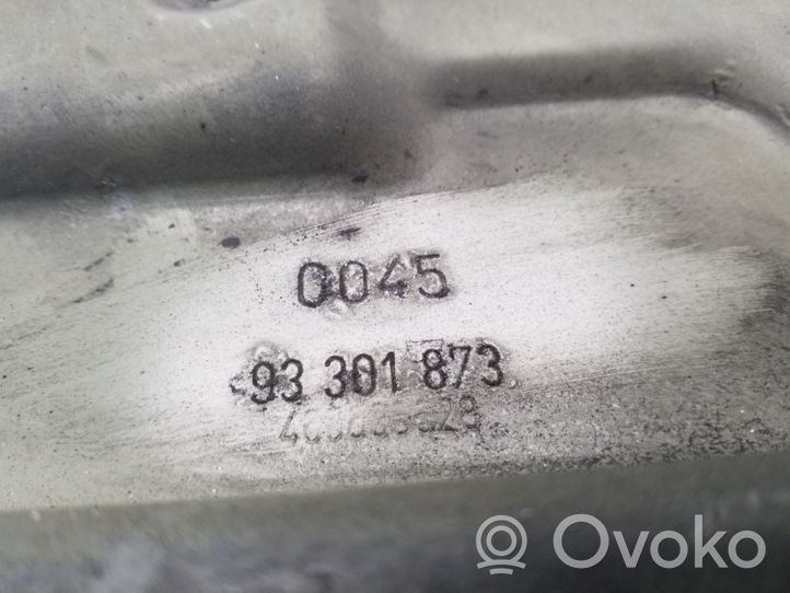 Opel Meriva A Radiateur panneau supérieur d'admission d'air 93301873