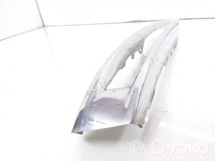 Mercedes-Benz GLK (X204) Moldura inferior de faro delantero/faro principal A2048853974