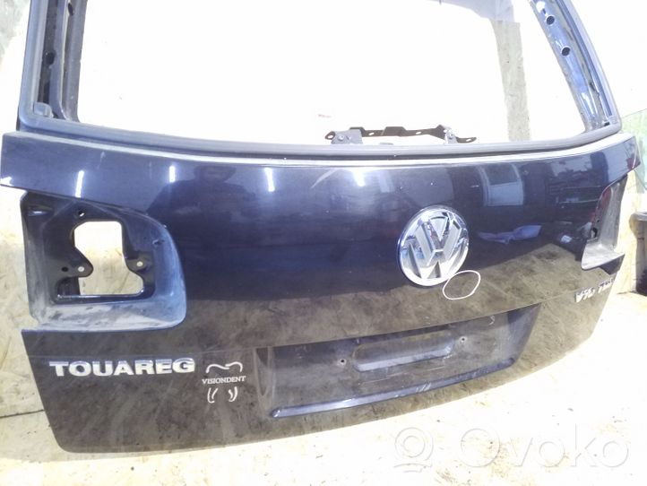 Volkswagen Touareg I Задняя крышка (багажника) 7L6827219