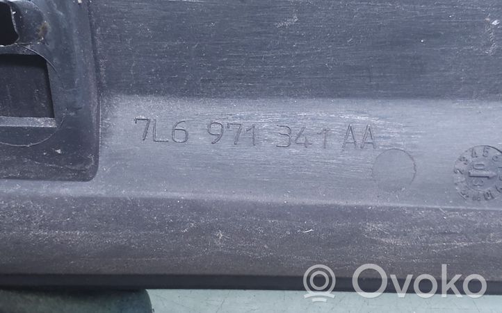 Volkswagen Touareg I Garniture latéral de hayon / coffre 7L6971341AA