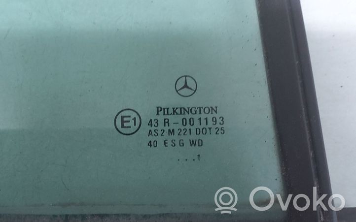 Mercedes-Benz C W203 Mažasis "A" galinių durų stiklas 43R001193