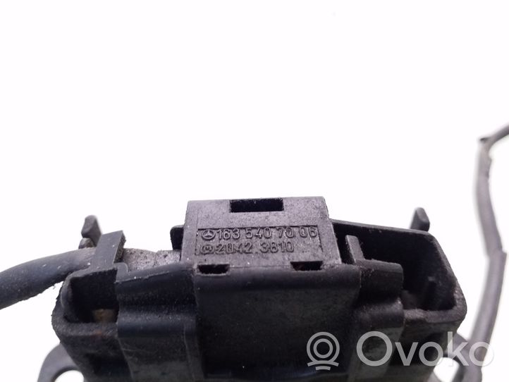 Mercedes-Benz ML W163 Chiusura/serratura vano motore/cofano 1635407006