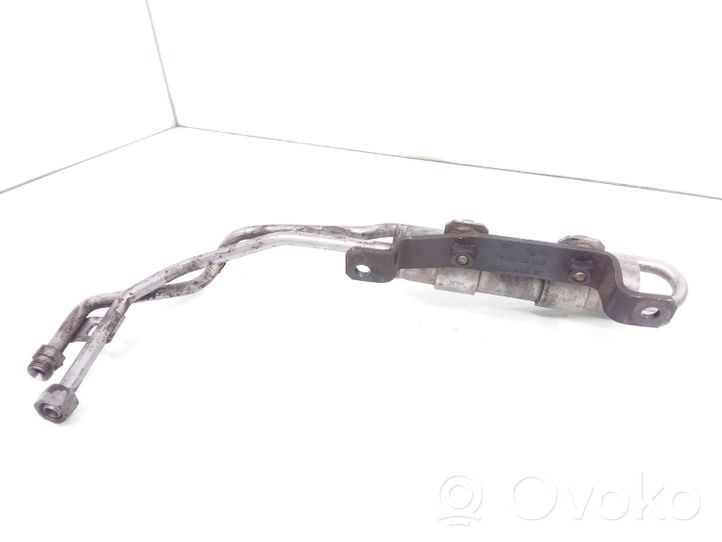 Audi A6 S6 C6 4F Tubo flessibile del radiatore dell’olio del cambio 8E0317823L