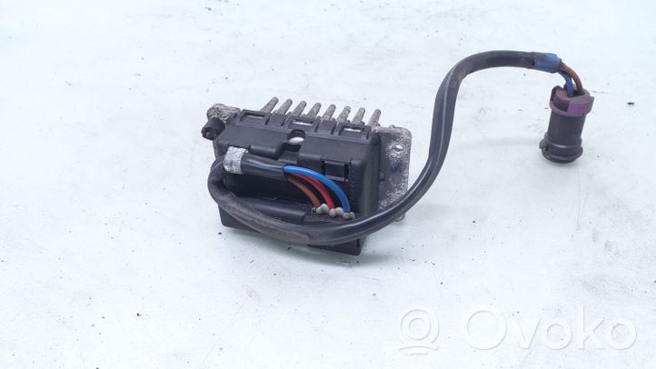 Audi A8 S8 D2 4D Résistance moteur de ventilateur de chauffage 4A0820521A