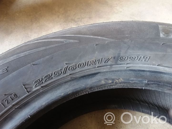 Volkswagen Golf SportWagen R17 summer tire 22560R1799H