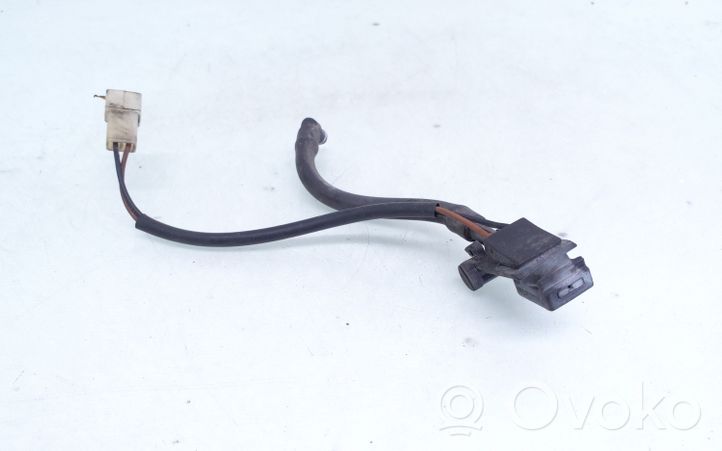 Volkswagen PASSAT B5 Ugello a spruzzo lavavetri per parabrezza 3B0955986C