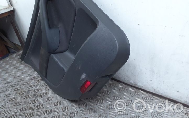 Volkswagen Golf V Boczki / Poszycie drzwi tylnych 1K4868115