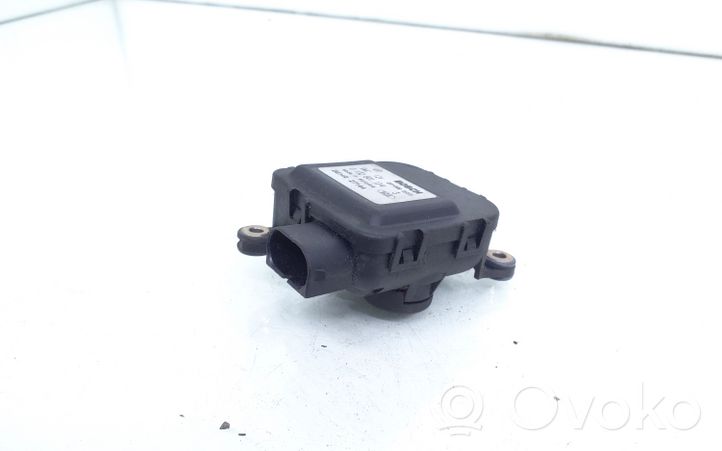 Opel Astra G Tuloilmaventtiilin käyttömoottori 0132801134