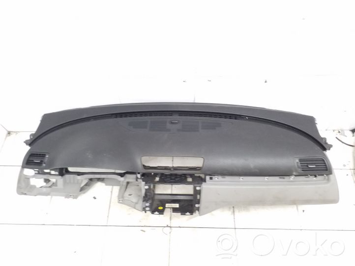 Volkswagen PASSAT B6 Tableau de bord 3C1857003QT