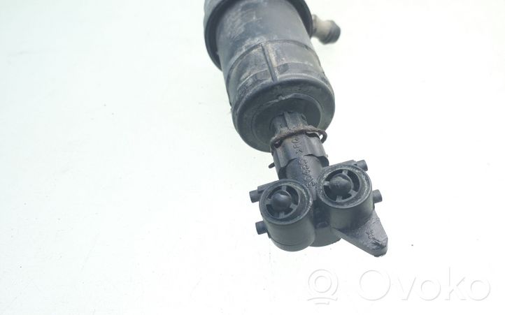 Opel Zafira B Headlight washer spray nozzle 02290411052