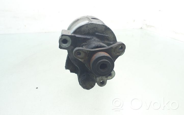 Volvo S40, V40 Pompe de direction assistée 26041434