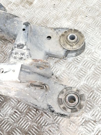 Toyota Avensis T270 Rear subframe 