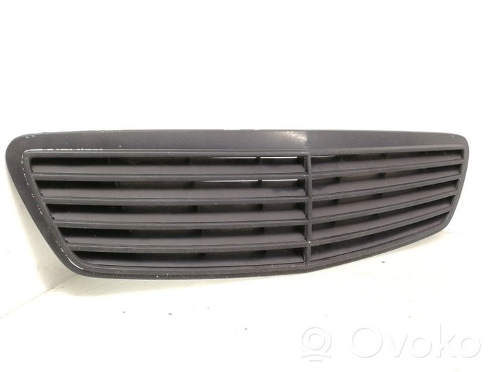 Mercedes-Benz S W220 Kühlergrill A2208800383